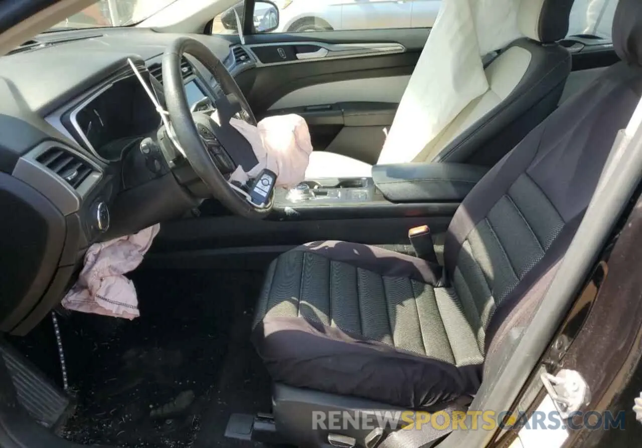 7 Photograph of a damaged car 3FA6P0HD5KR249609 FORD FUSION 2019