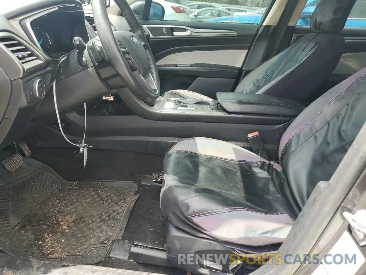 7 Photograph of a damaged car 3FA6P0HD5KR280388 FORD FUSION 2019