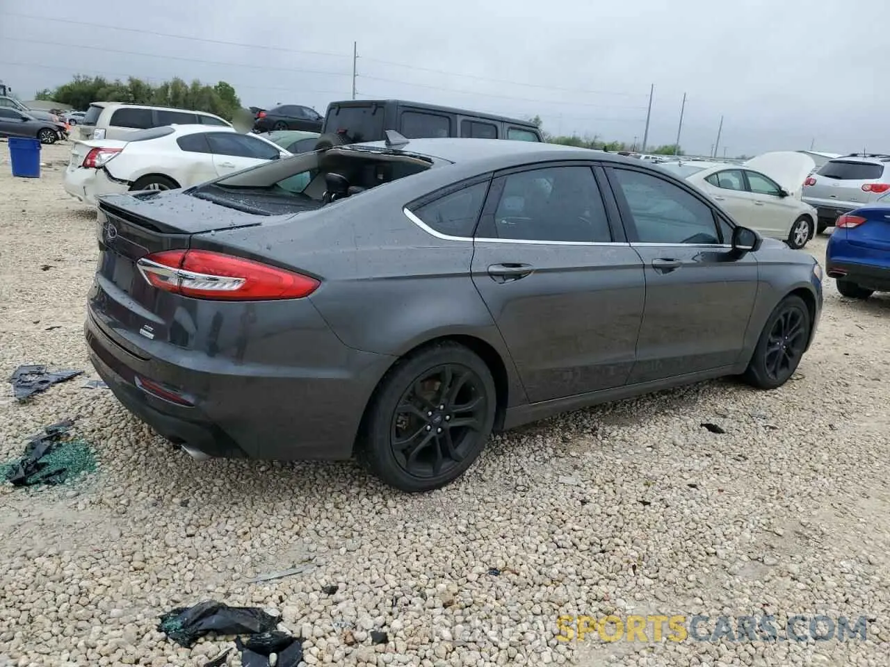 3 Photograph of a damaged car 3FA6P0HD5KR280598 FORD FUSION 2019