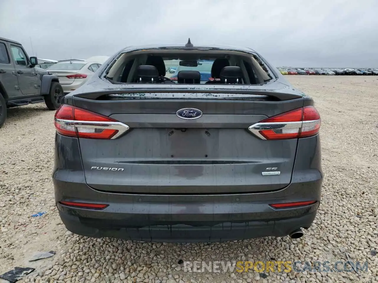 6 Photograph of a damaged car 3FA6P0HD5KR280598 FORD FUSION 2019