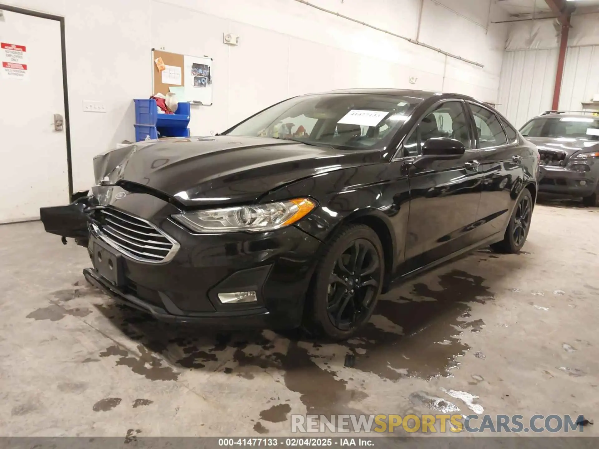 2 Photograph of a damaged car 3FA6P0HD5KR284103 FORD FUSION 2019
