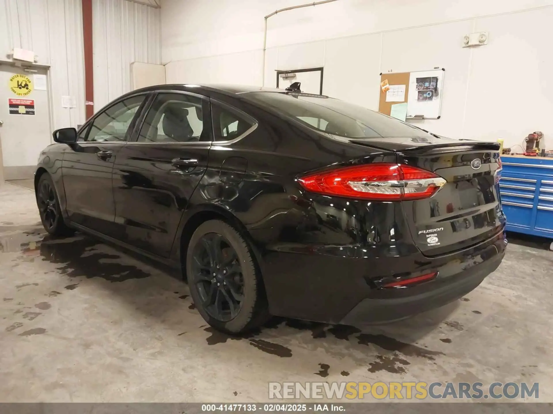 3 Photograph of a damaged car 3FA6P0HD5KR284103 FORD FUSION 2019