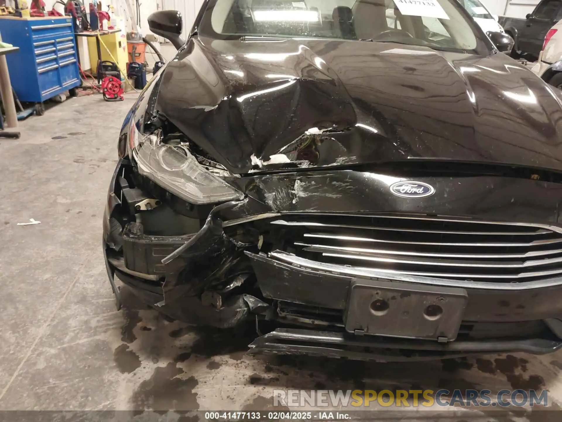 6 Photograph of a damaged car 3FA6P0HD5KR284103 FORD FUSION 2019