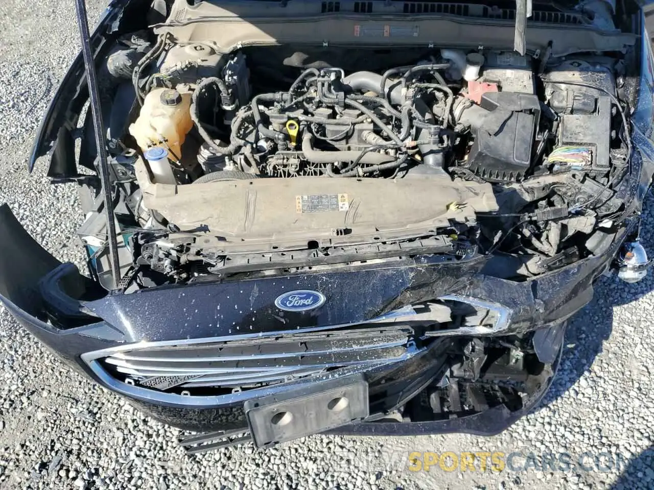 11 Photograph of a damaged car 3FA6P0HD6KR104305 FORD FUSION 2019