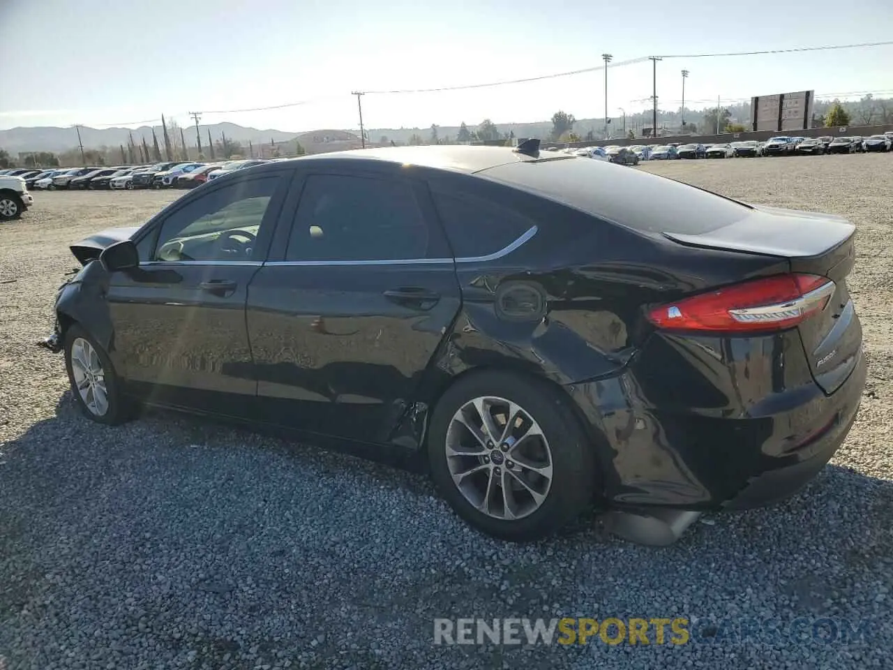 2 Photograph of a damaged car 3FA6P0HD6KR104305 FORD FUSION 2019