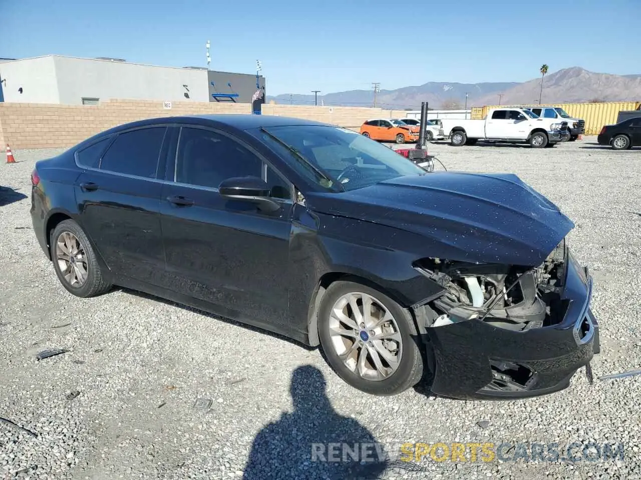4 Photograph of a damaged car 3FA6P0HD6KR104305 FORD FUSION 2019