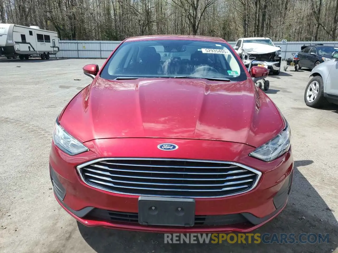 5 Photograph of a damaged car 3FA6P0HD6KR126207 FORD FUSION 2019