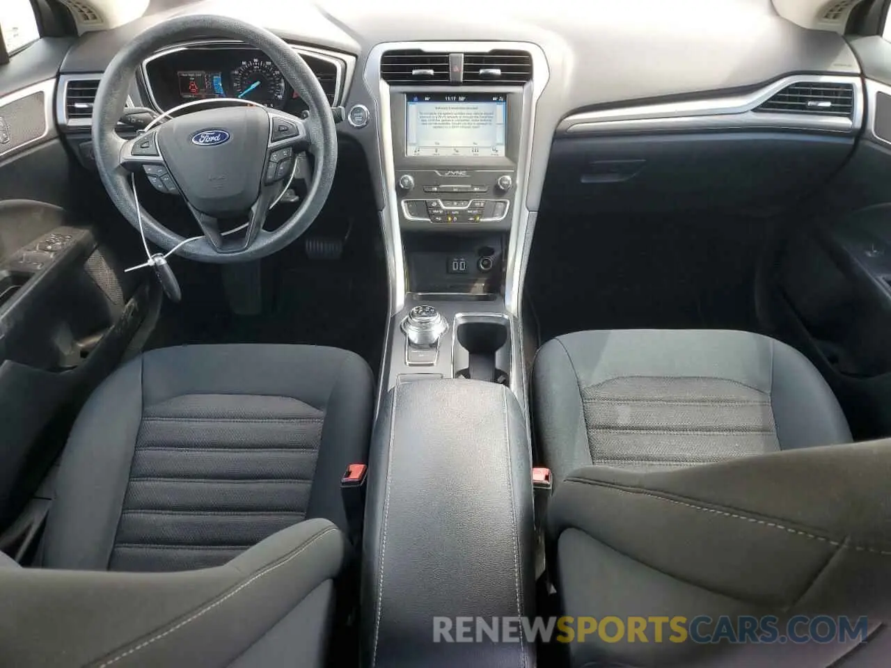 8 Photograph of a damaged car 3FA6P0HD6KR126207 FORD FUSION 2019