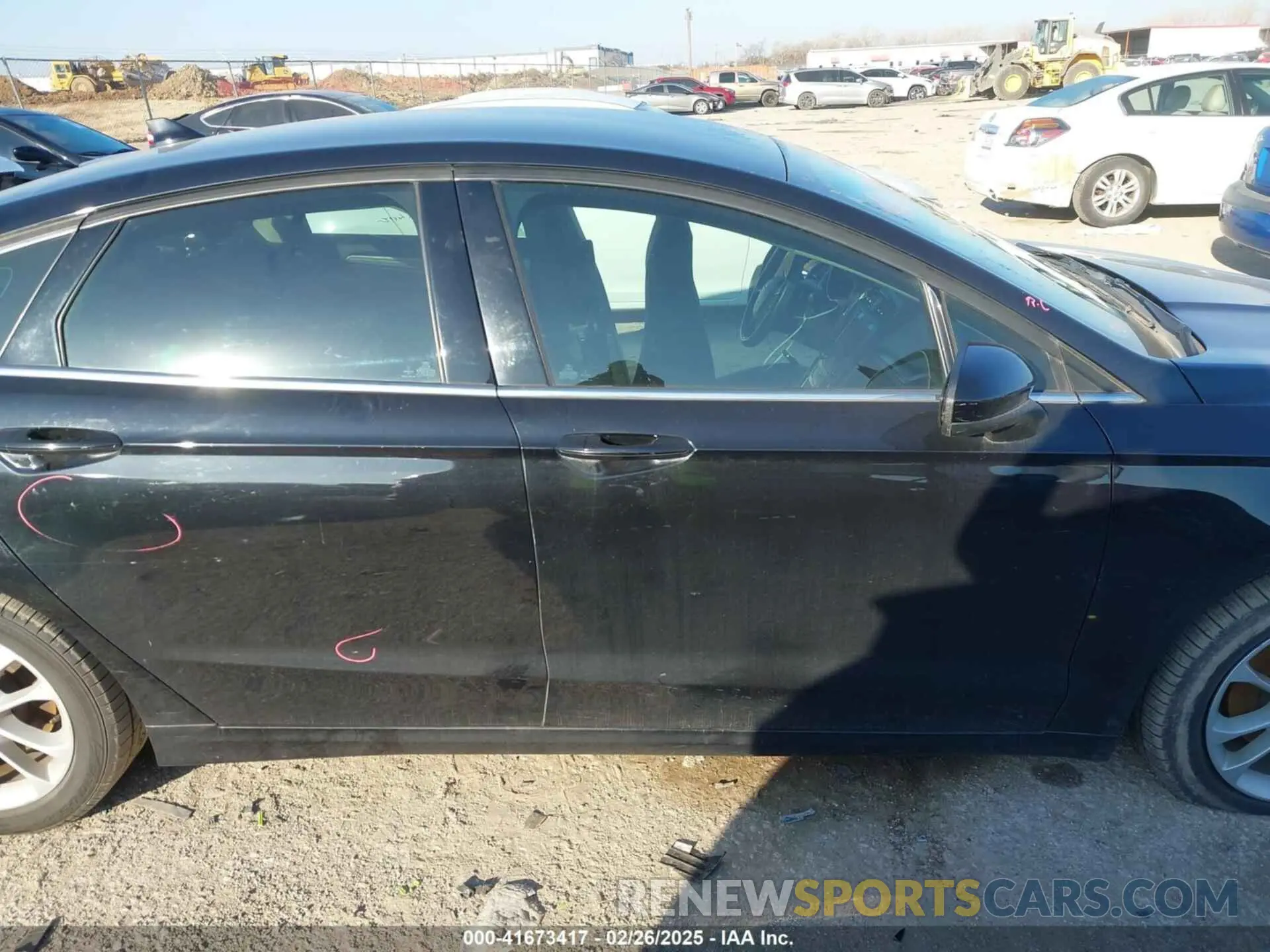 14 Photograph of a damaged car 3FA6P0HD6KR132167 FORD FUSION 2019