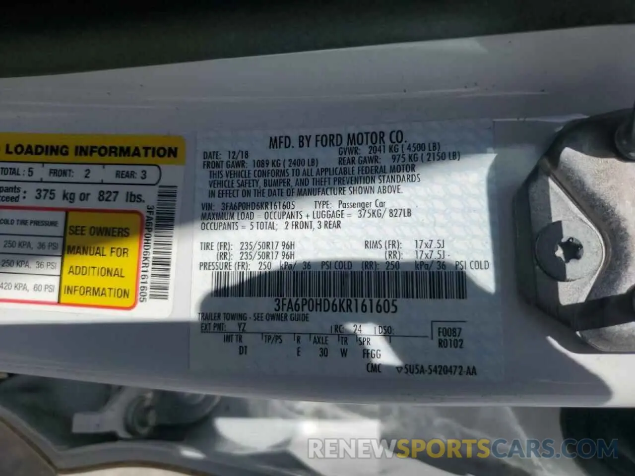 12 Photograph of a damaged car 3FA6P0HD6KR161605 FORD FUSION 2019