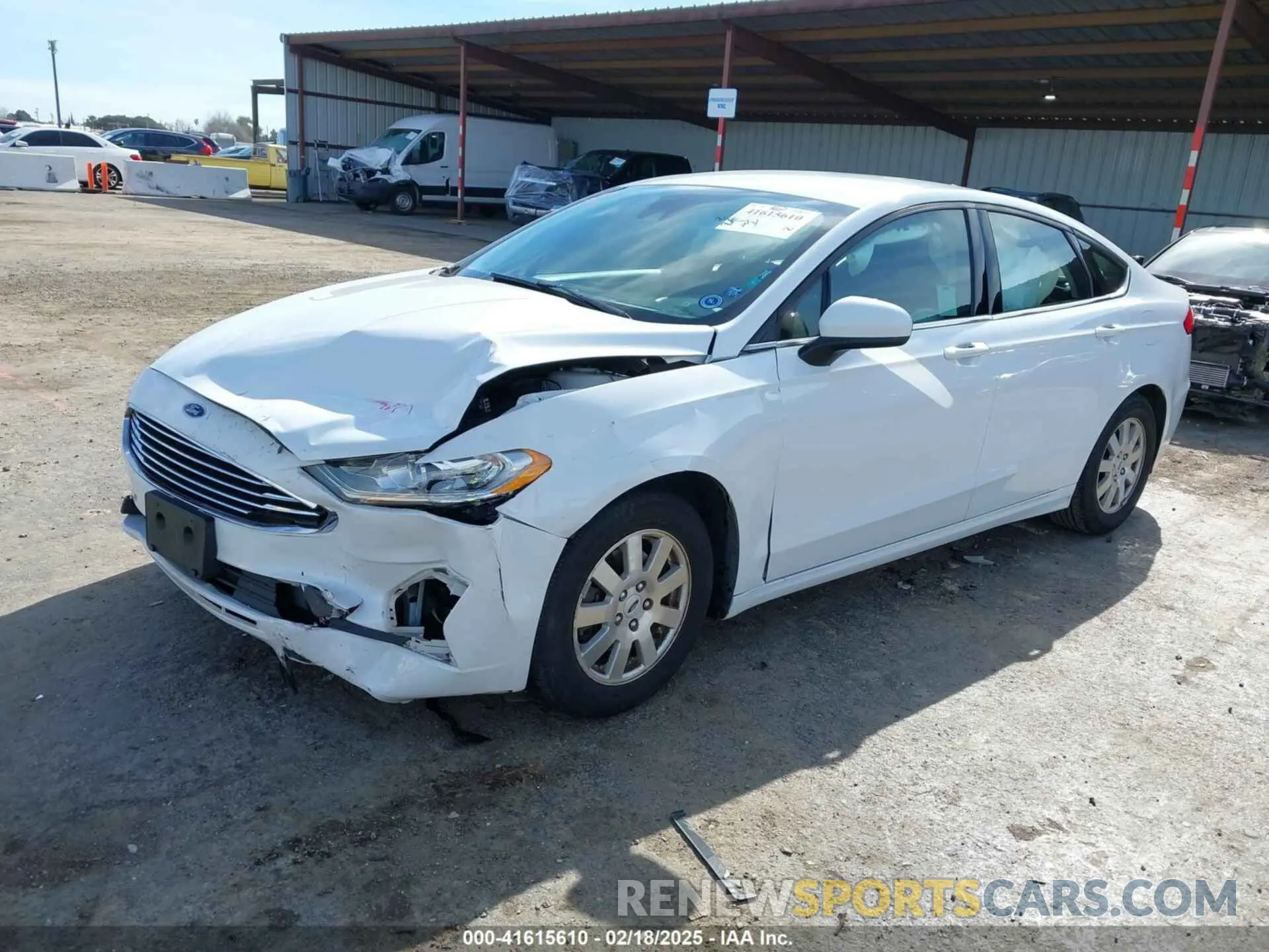 2 Photograph of a damaged car 3FA6P0HD6KR201777 FORD FUSION 2019