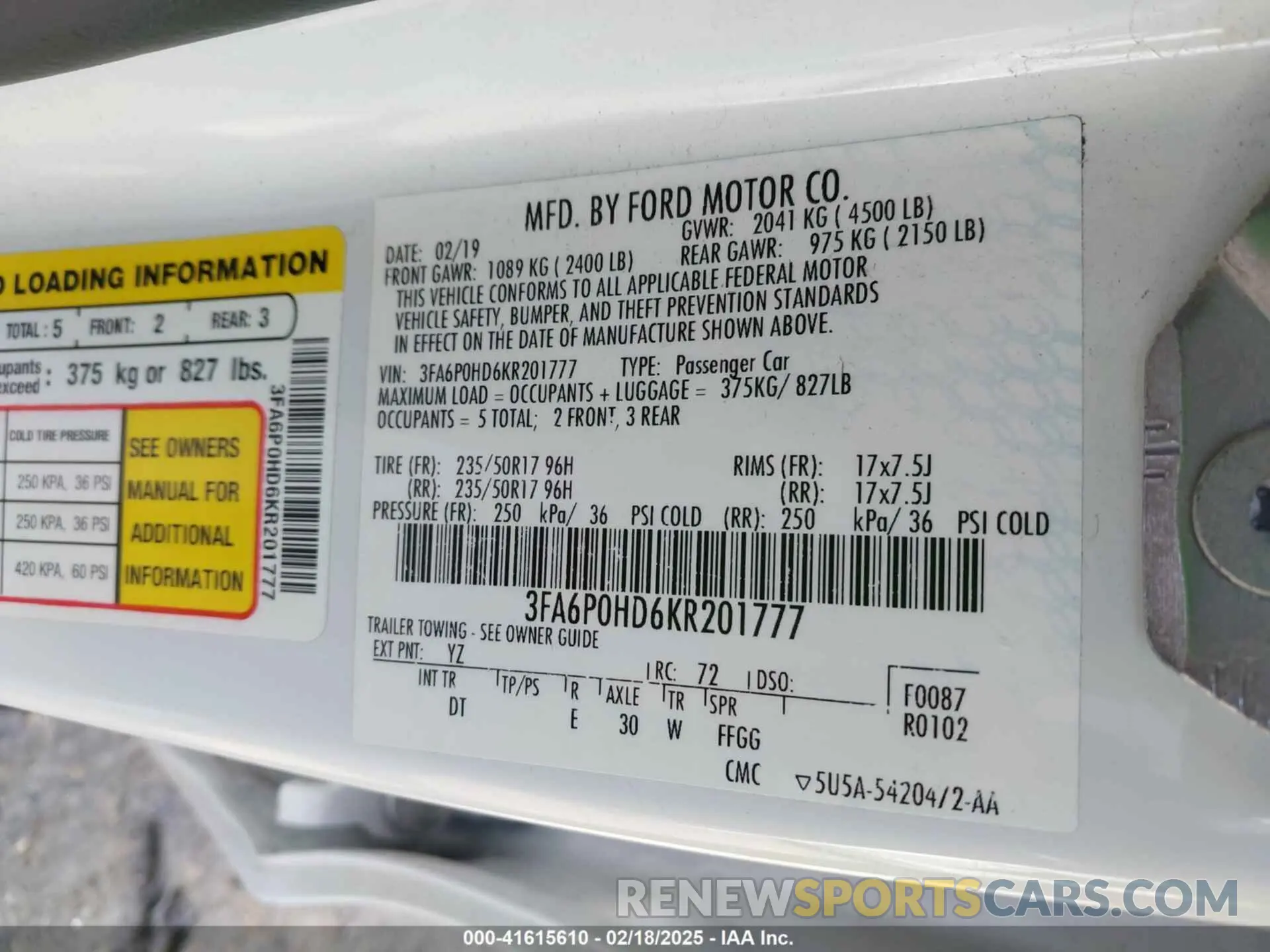 9 Photograph of a damaged car 3FA6P0HD6KR201777 FORD FUSION 2019