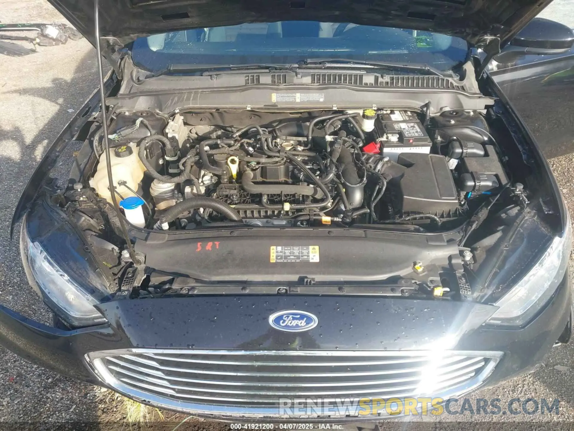 10 Photograph of a damaged car 3FA6P0HD6KR203724 FORD FUSION 2019