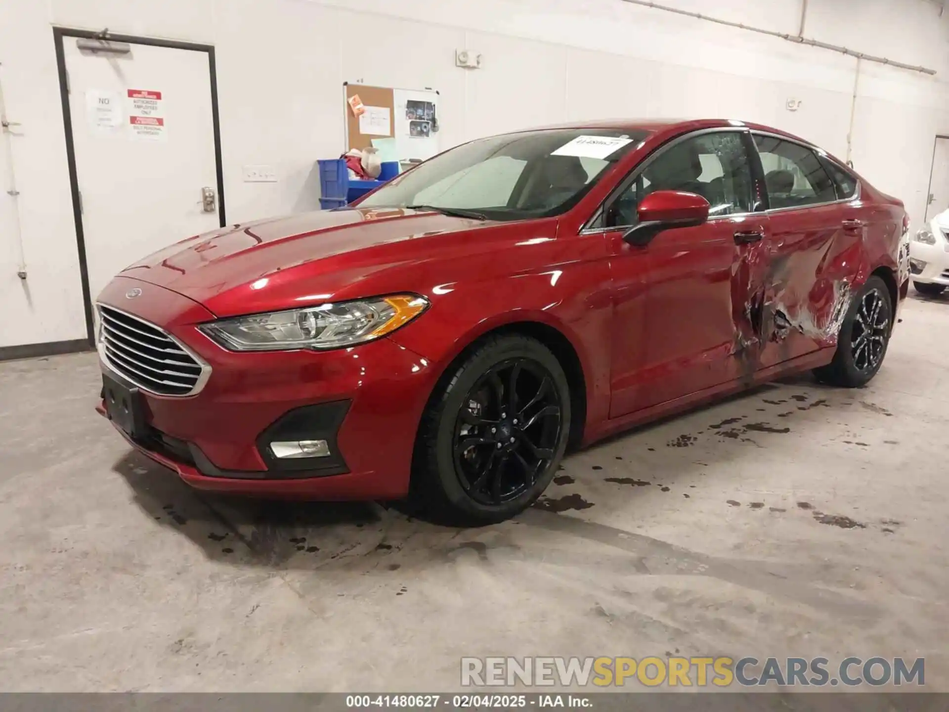 2 Photograph of a damaged car 3FA6P0HD6KR231829 FORD FUSION 2019