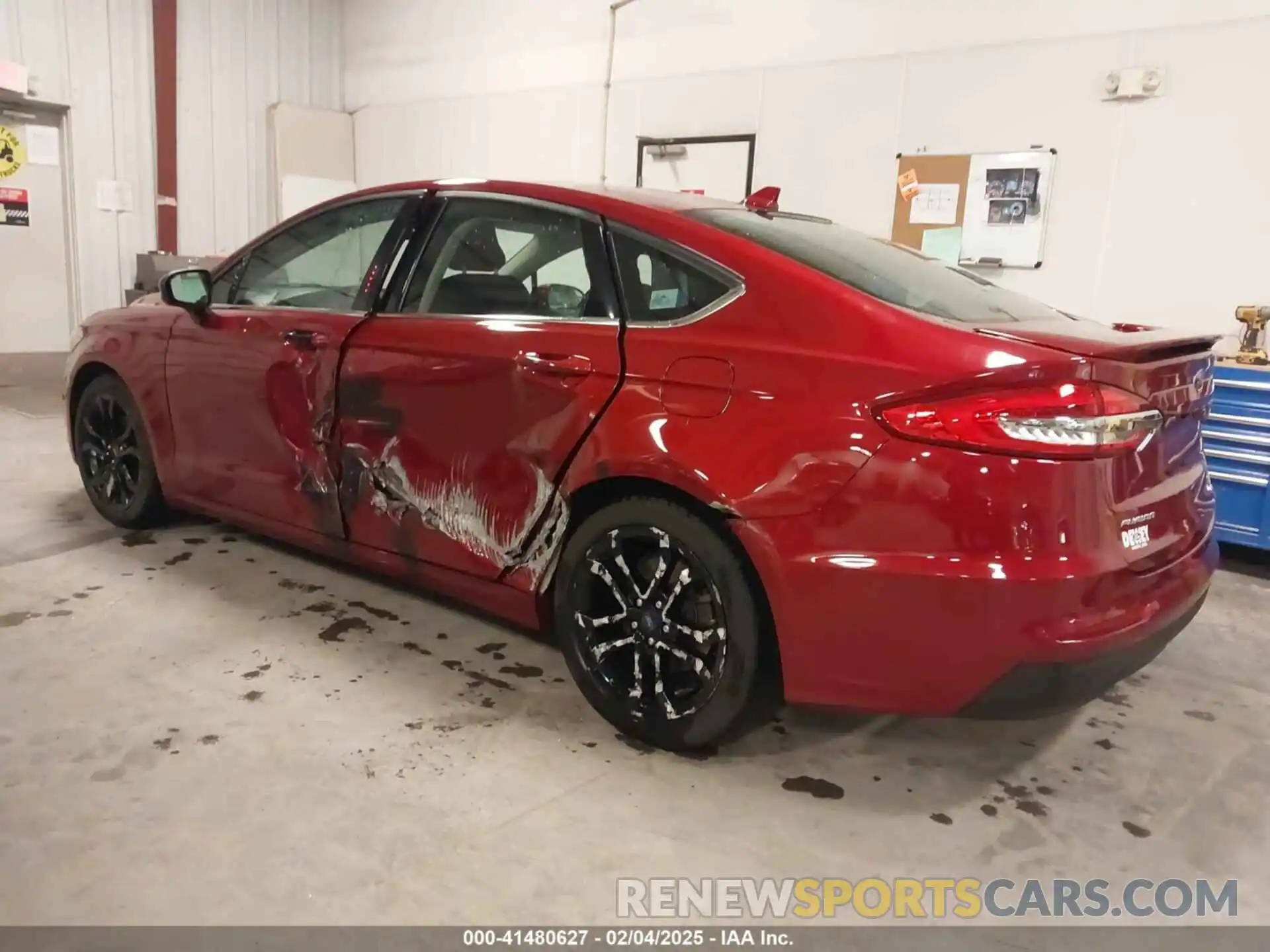 3 Photograph of a damaged car 3FA6P0HD6KR231829 FORD FUSION 2019