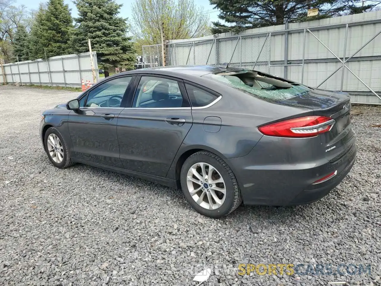 2 Photograph of a damaged car 3FA6P0HD6KR279461 FORD FUSION 2019