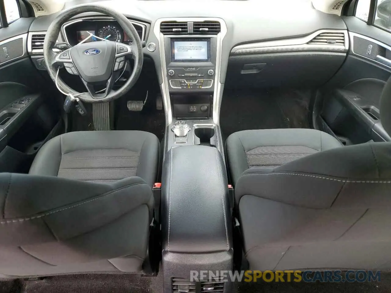 8 Photograph of a damaged car 3FA6P0HD6KR279461 FORD FUSION 2019
