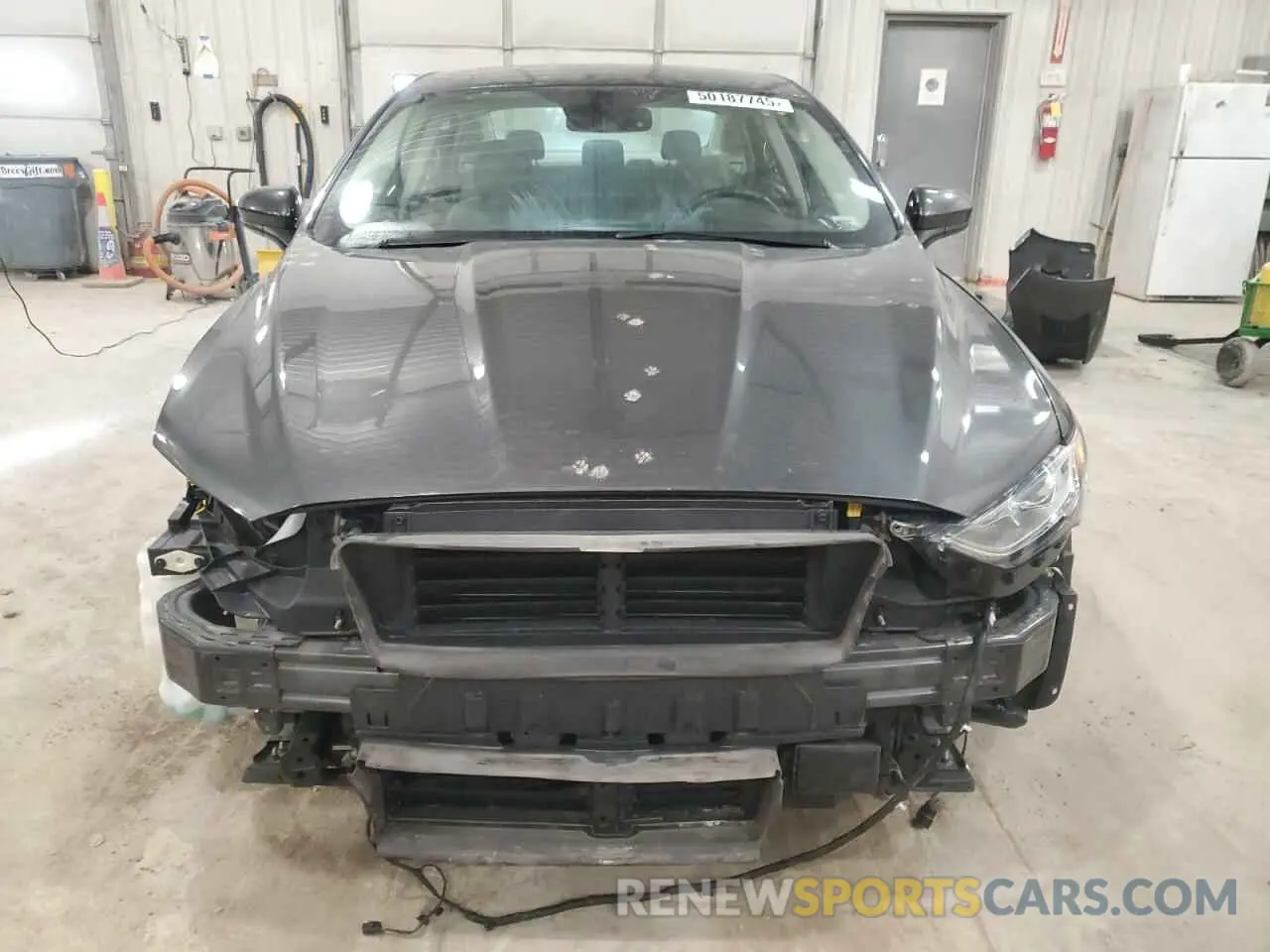 5 Photograph of a damaged car 3FA6P0HD6KR283705 FORD FUSION 2019