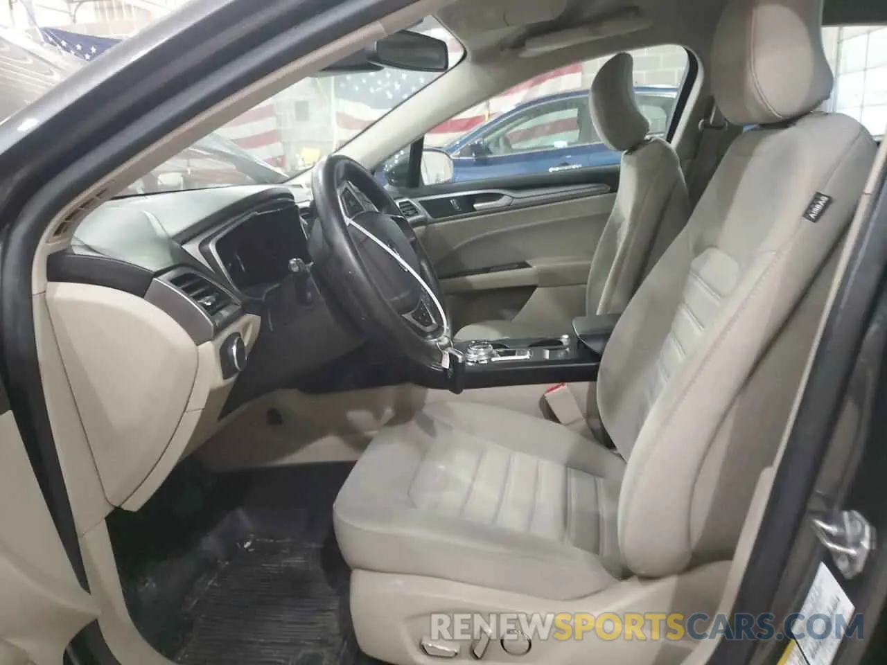 7 Photograph of a damaged car 3FA6P0HD6KR283705 FORD FUSION 2019