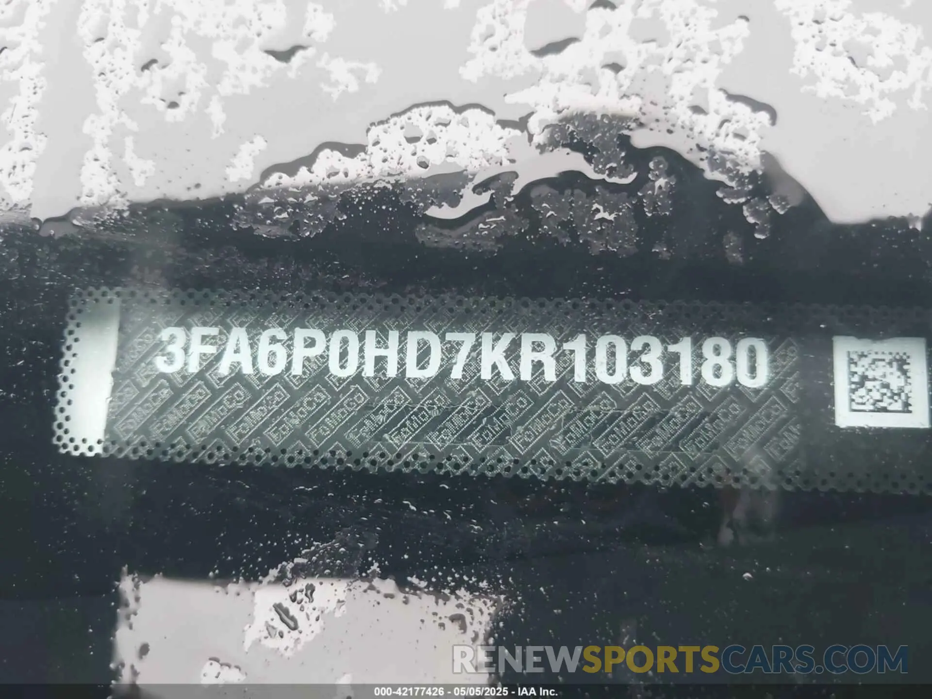 9 Photograph of a damaged car 3FA6P0HD7KR103180 FORD FUSION 2019