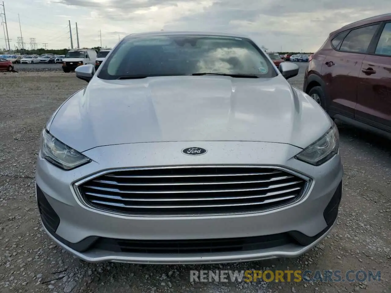 5 Photograph of a damaged car 3FA6P0HD7KR127320 FORD FUSION 2019