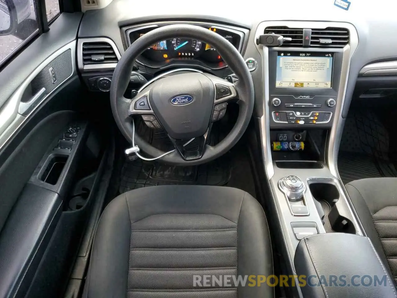 8 Photograph of a damaged car 3FA6P0HD7KR127320 FORD FUSION 2019