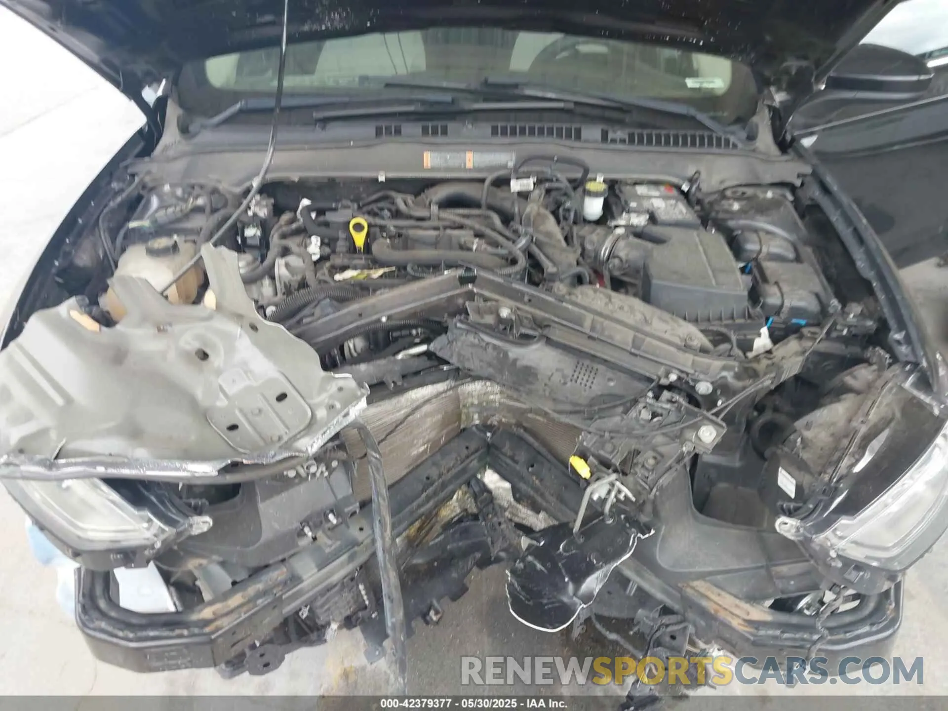 10 Photograph of a damaged car 3FA6P0HD7KR127768 FORD FUSION 2019