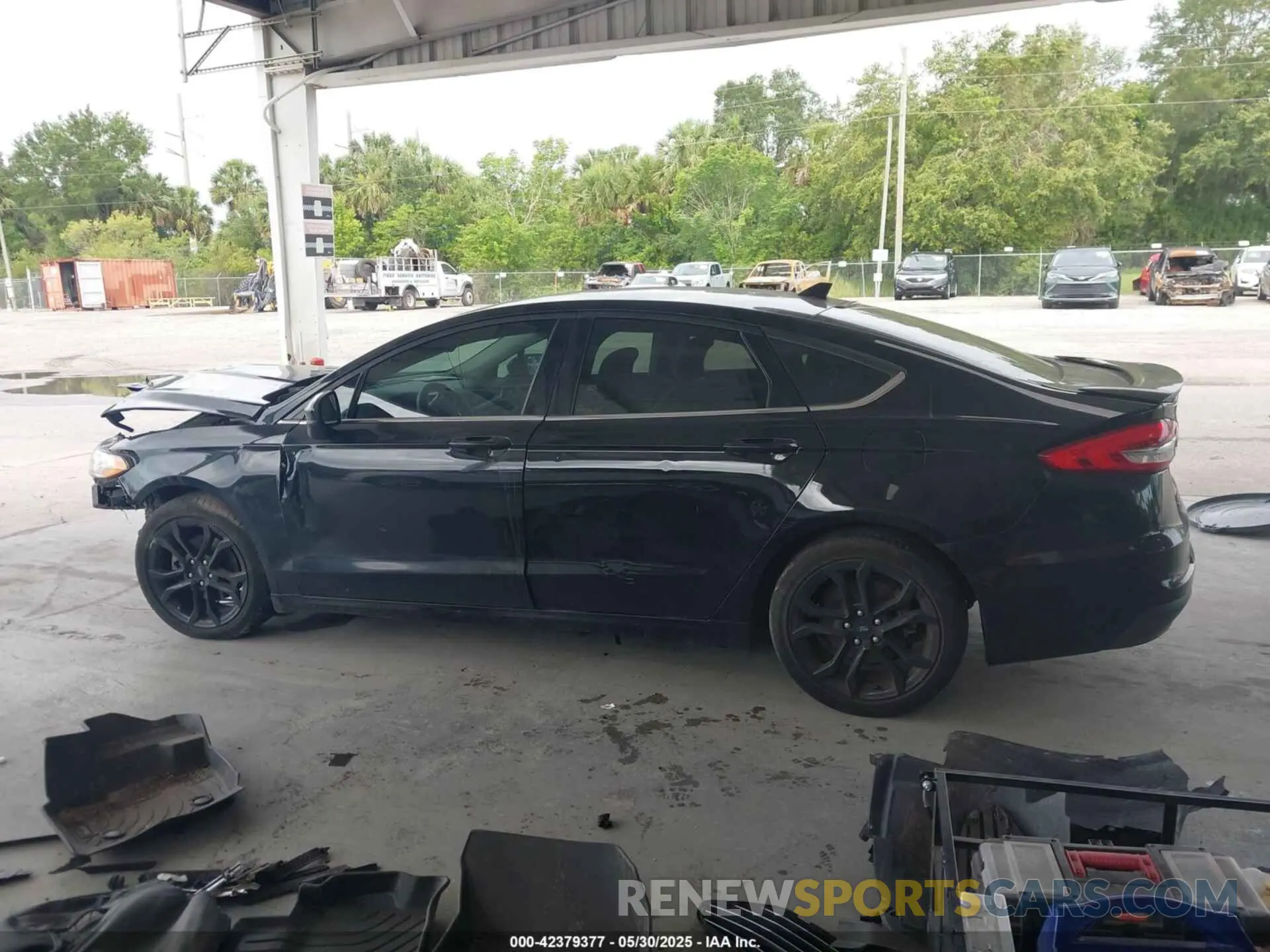 15 Photograph of a damaged car 3FA6P0HD7KR127768 FORD FUSION 2019