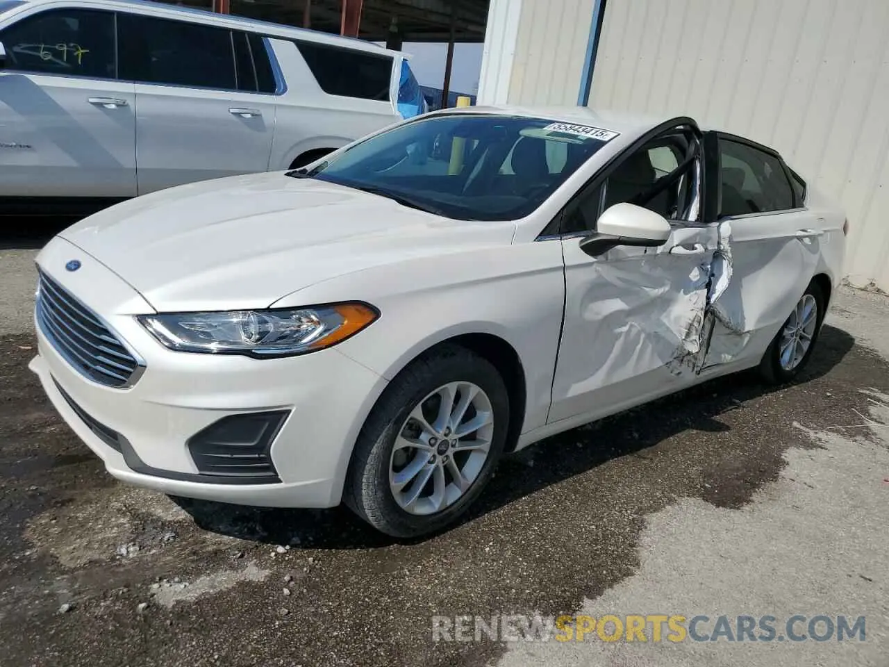 1 Photograph of a damaged car 3FA6P0HD7KR127799 FORD FUSION 2019