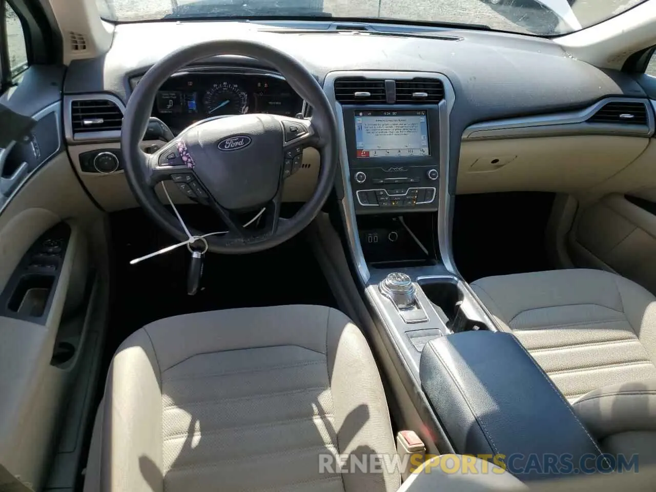 8 Photograph of a damaged car 3FA6P0HD7KR127799 FORD FUSION 2019