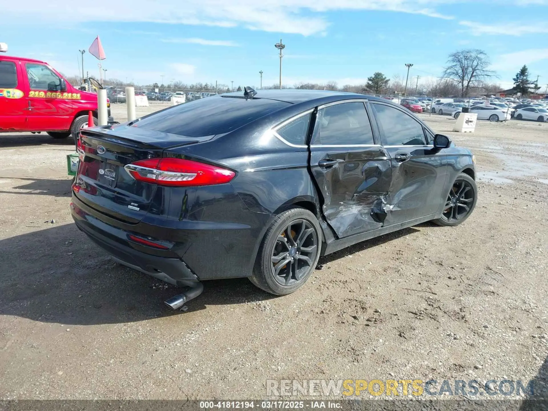 4 Photograph of a damaged car 3FA6P0HD7KR128953 FORD FUSION 2019