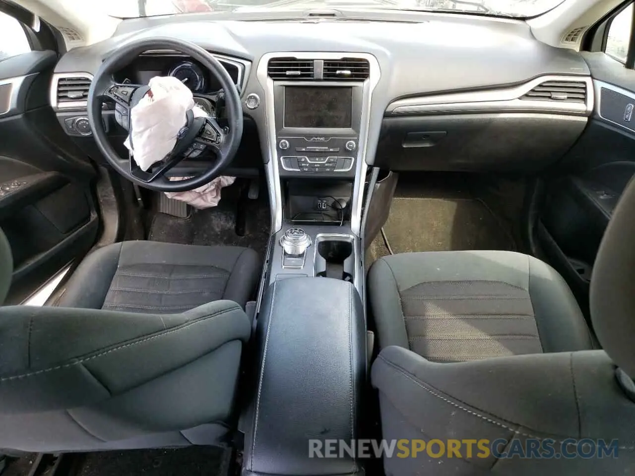 8 Photograph of a damaged car 3FA6P0HD7KR156879 FORD FUSION 2019