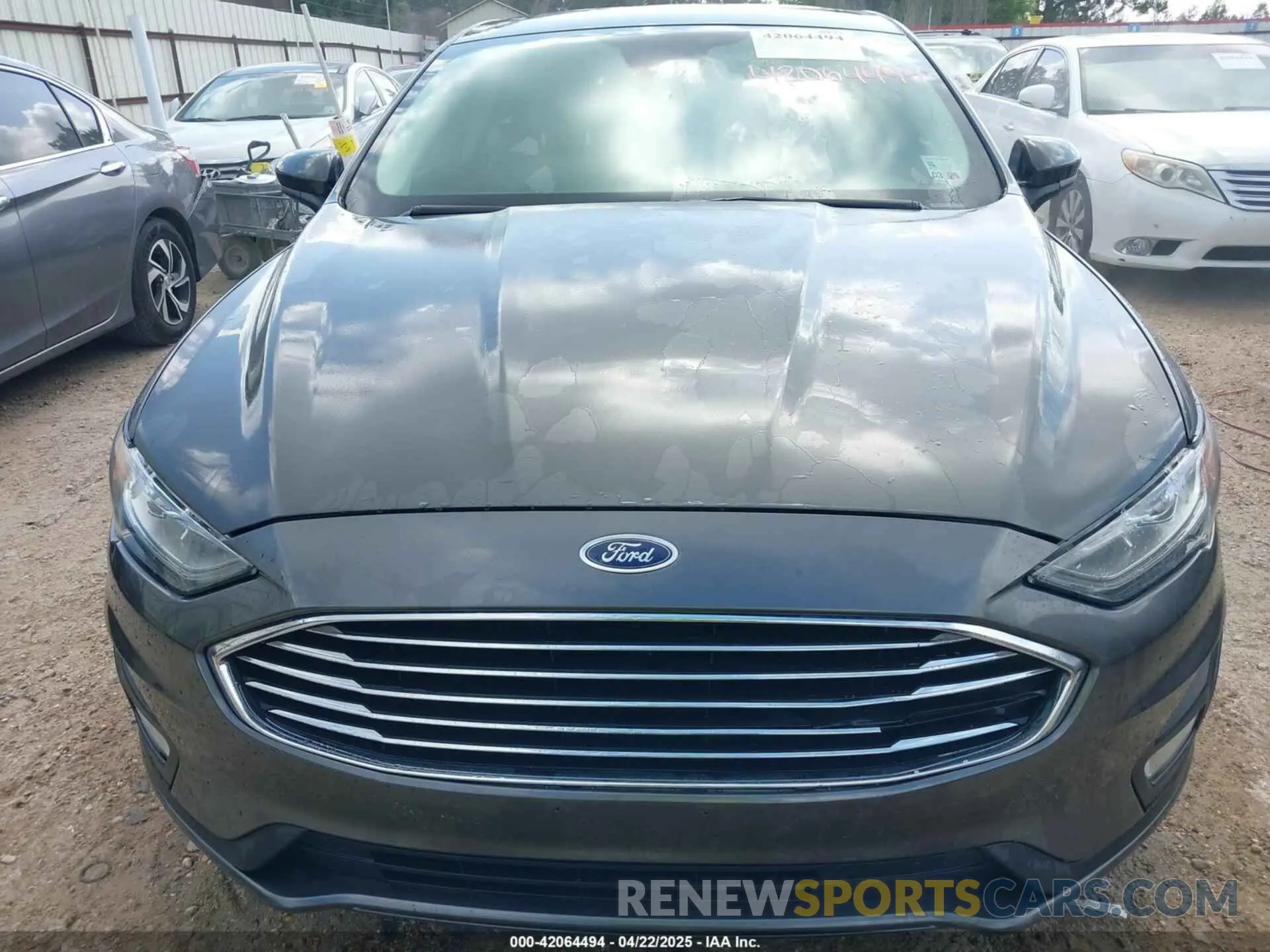 12 Photograph of a damaged car 3FA6P0HD7KR169700 FORD FUSION 2019