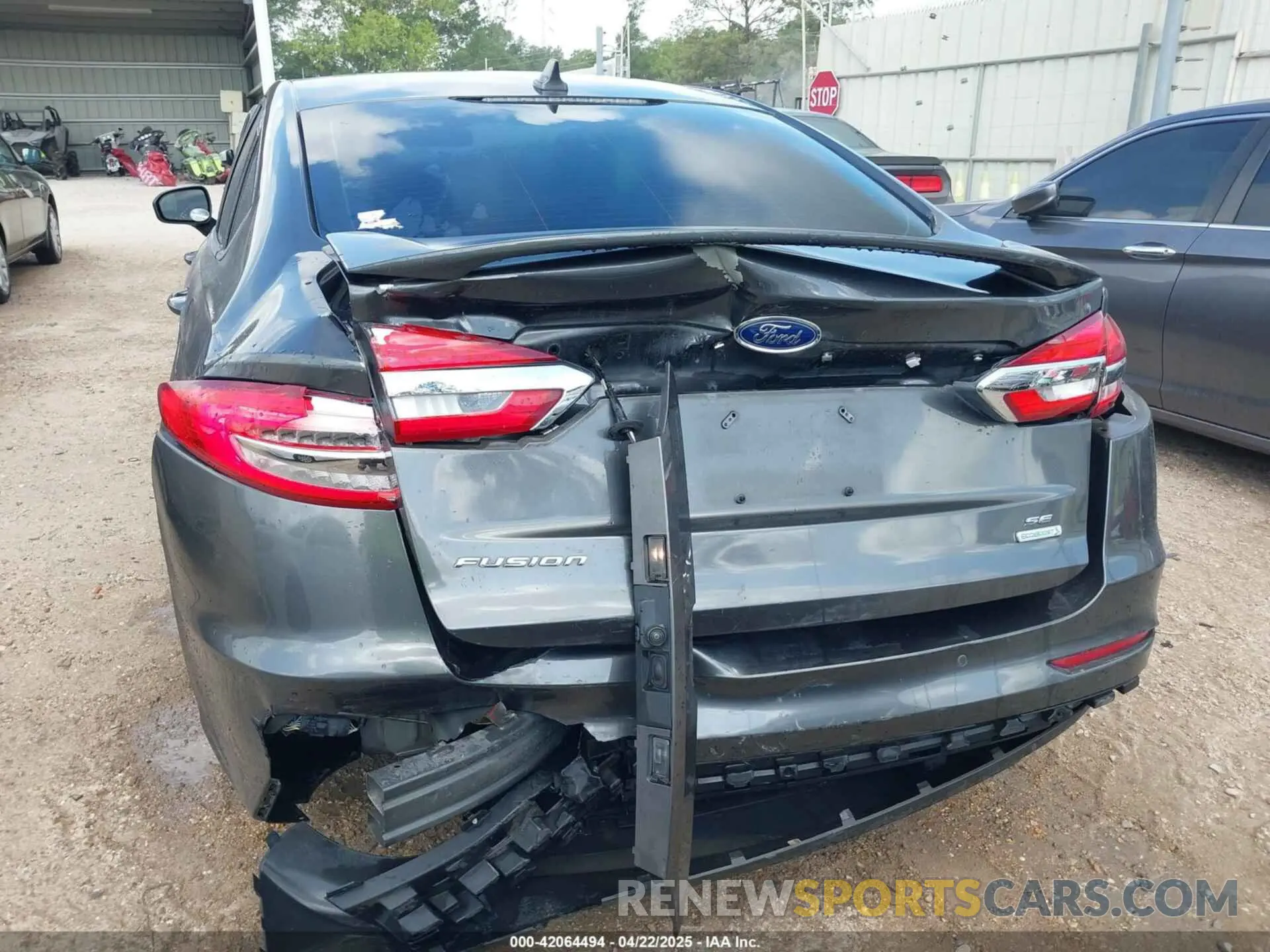 6 Photograph of a damaged car 3FA6P0HD7KR169700 FORD FUSION 2019