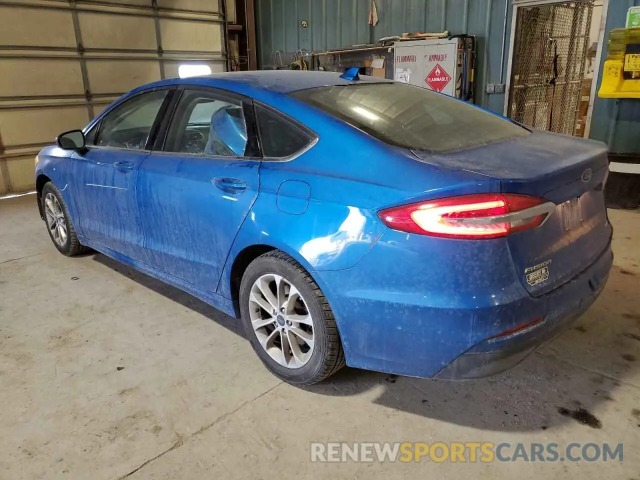 2 Photograph of a damaged car 3FA6P0HD7KR172077 FORD FUSION 2019