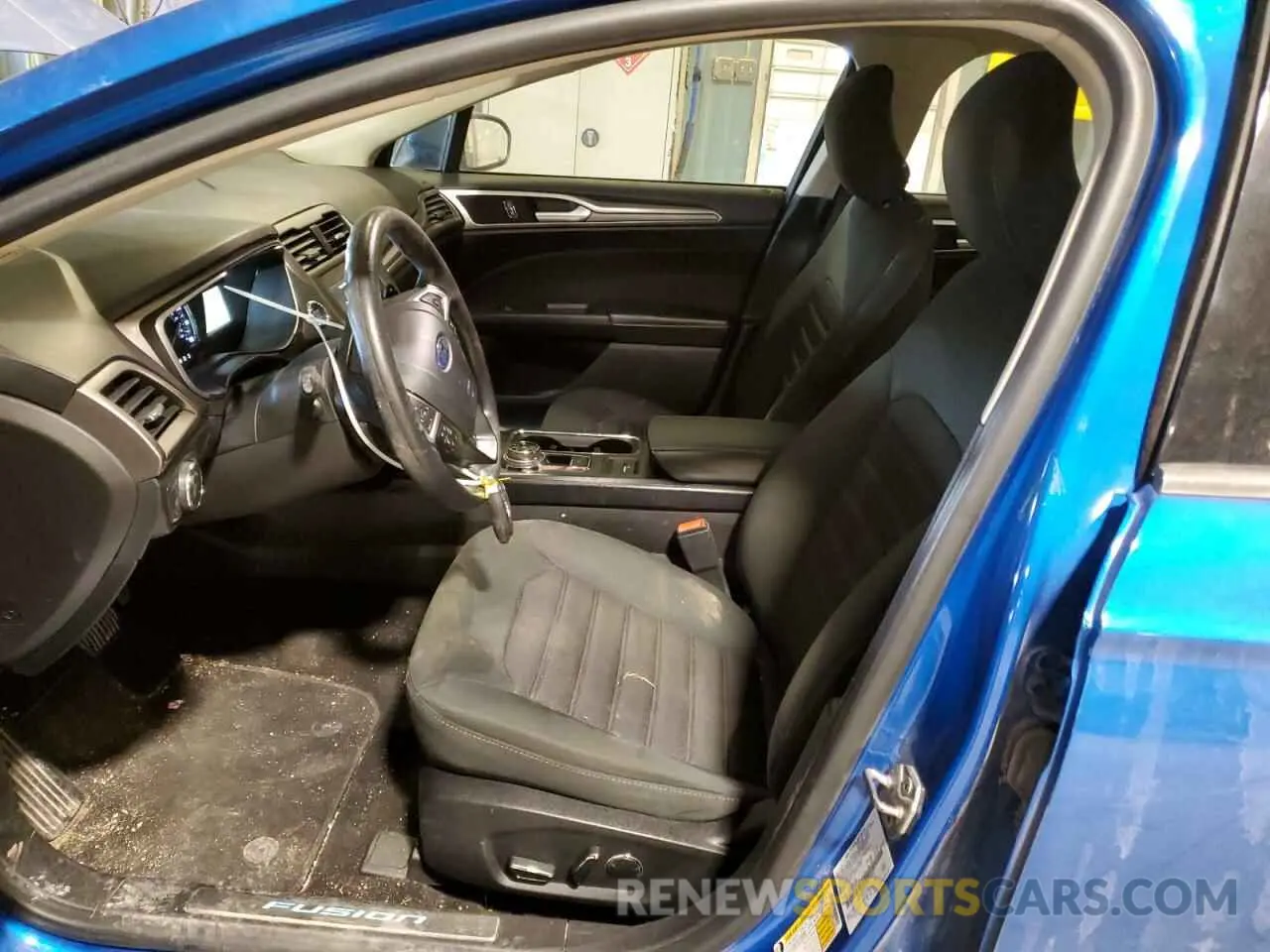 7 Photograph of a damaged car 3FA6P0HD7KR172077 FORD FUSION 2019