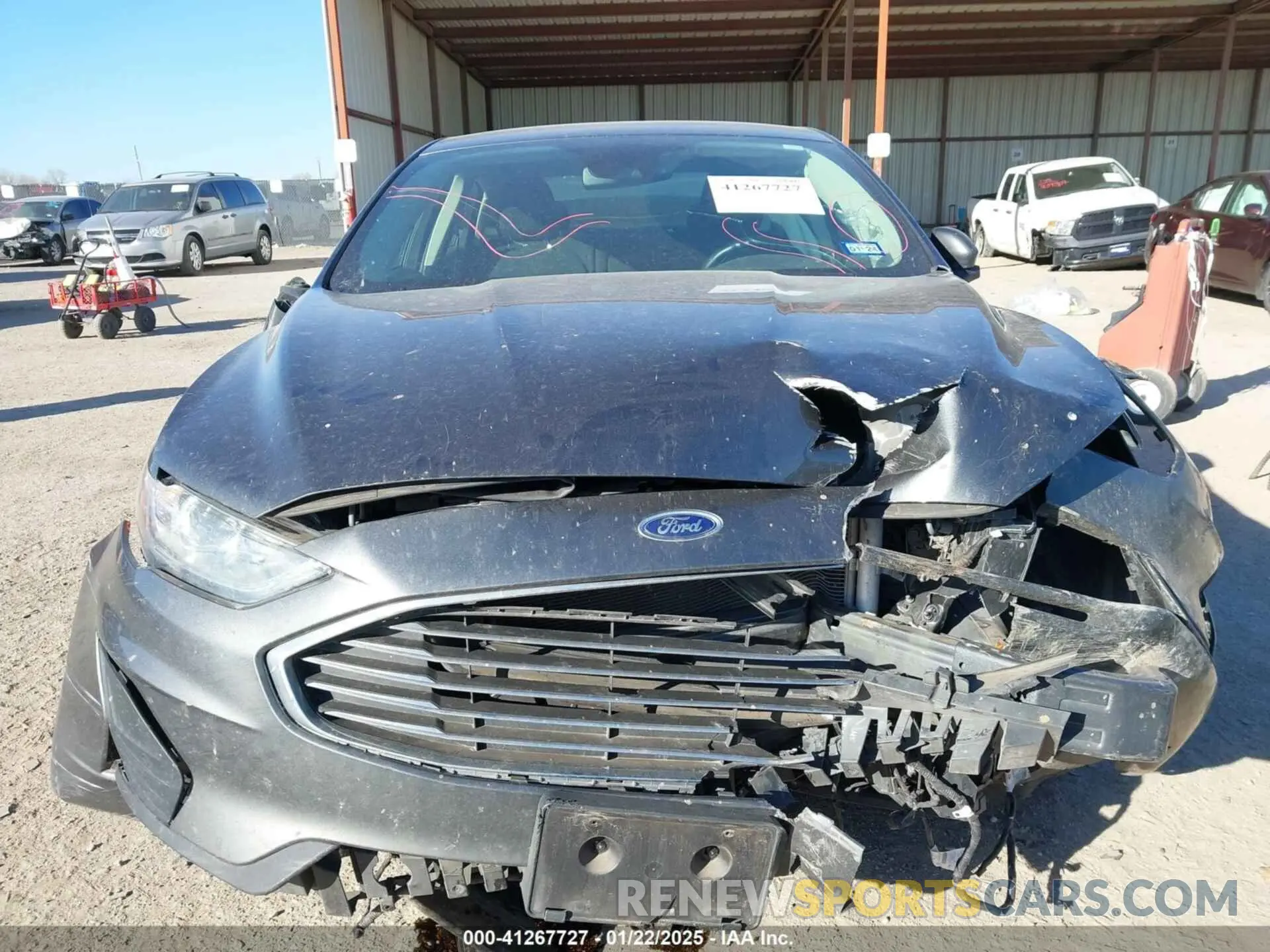 13 Photograph of a damaged car 3FA6P0HD7KR173035 FORD FUSION 2019