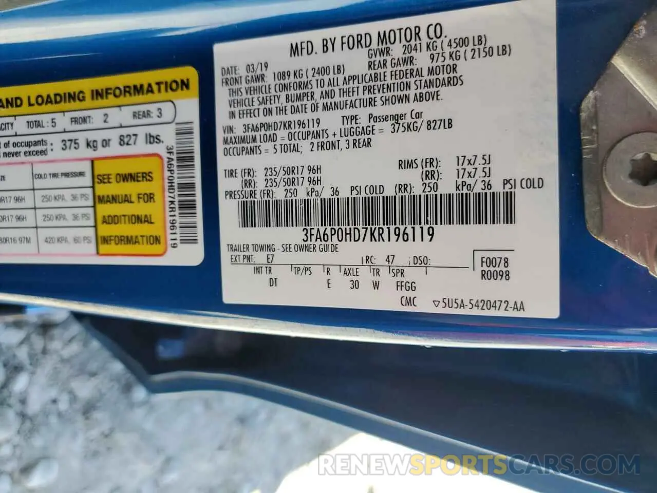 12 Photograph of a damaged car 3FA6P0HD7KR196119 FORD FUSION 2019