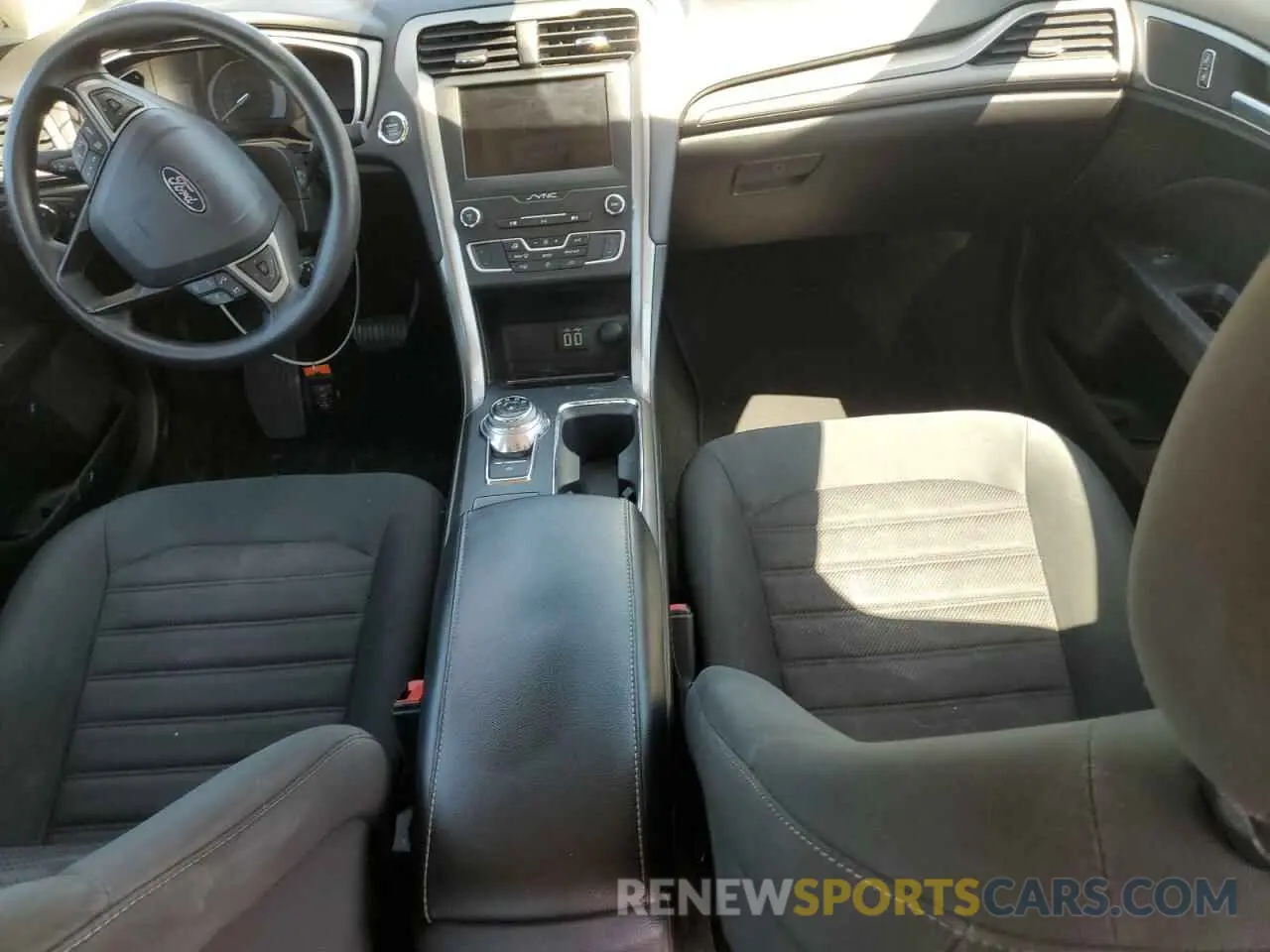 8 Photograph of a damaged car 3FA6P0HD7KR196119 FORD FUSION 2019