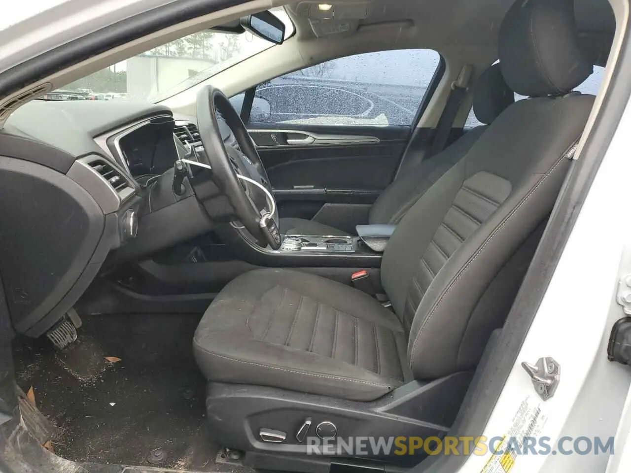 7 Photograph of a damaged car 3FA6P0HD7KR228793 FORD FUSION 2019