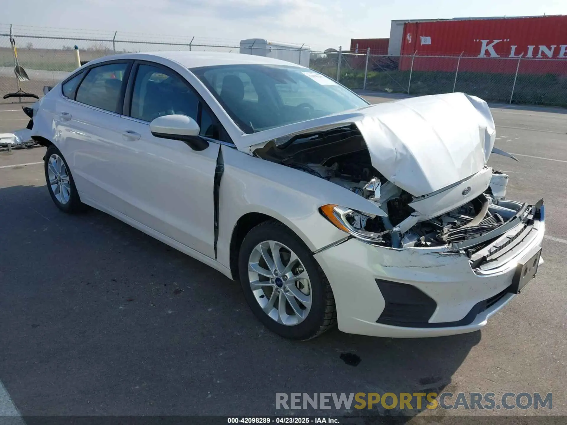 1 Photograph of a damaged car 3FA6P0HD8KR103611 FORD FUSION 2019