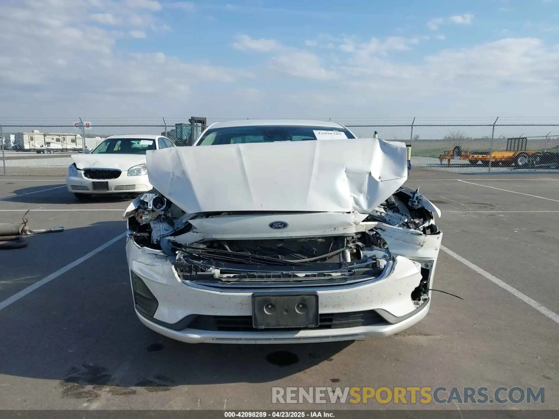 12 Photograph of a damaged car 3FA6P0HD8KR103611 FORD FUSION 2019