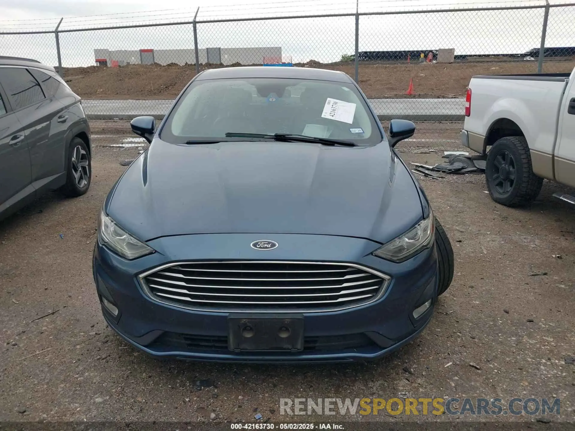 12 Photograph of a damaged car 3FA6P0HD8KR170032 FORD FUSION 2019