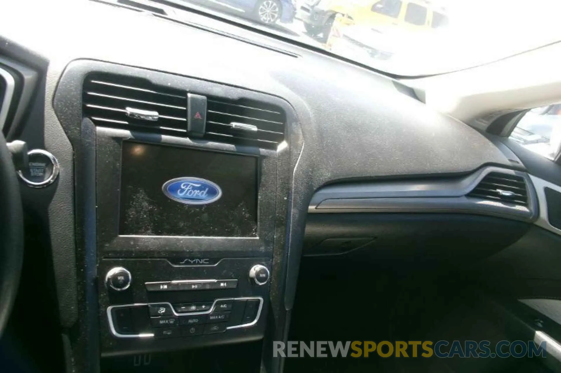 14 Photograph of a damaged car 3FA6P0HD8KR183993 FORD FUSION 2019