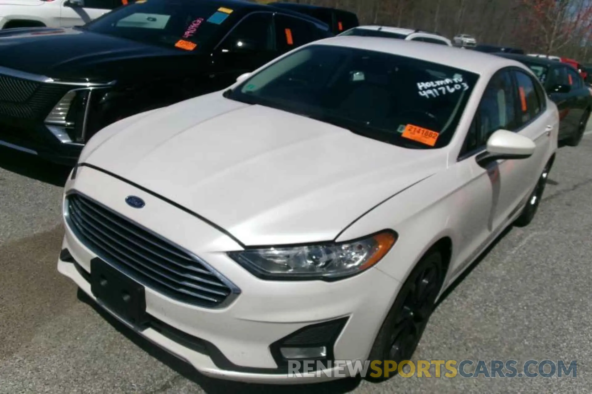 6 Photograph of a damaged car 3FA6P0HD8KR183993 FORD FUSION 2019