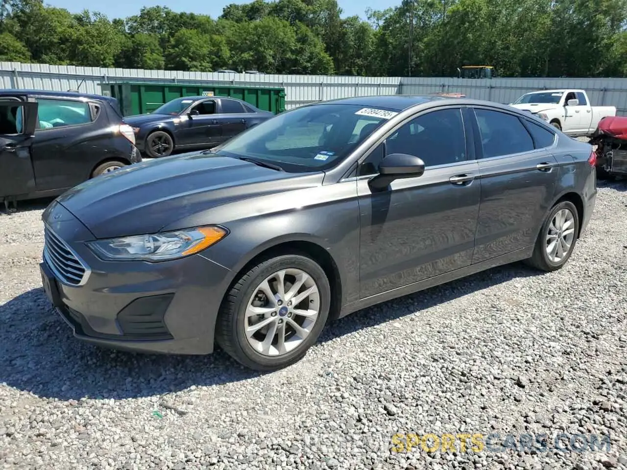1 Photograph of a damaged car 3FA6P0HD8KR198610 FORD FUSION 2019