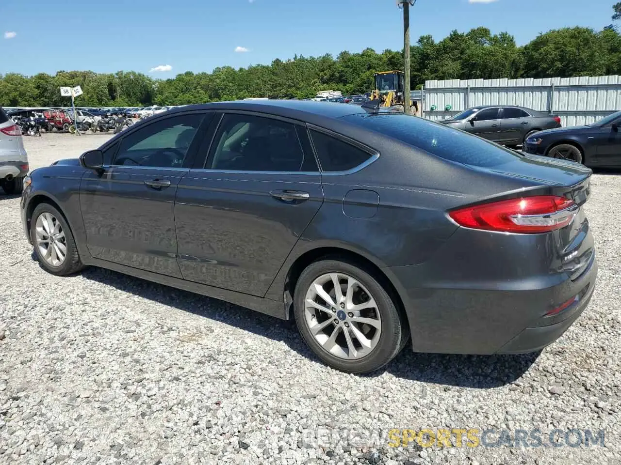2 Photograph of a damaged car 3FA6P0HD8KR198610 FORD FUSION 2019