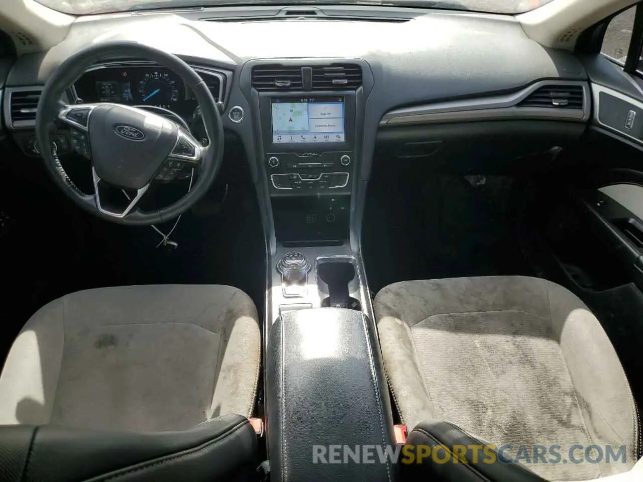 8 Photograph of a damaged car 3FA6P0HD8KR230097 FORD FUSION 2019