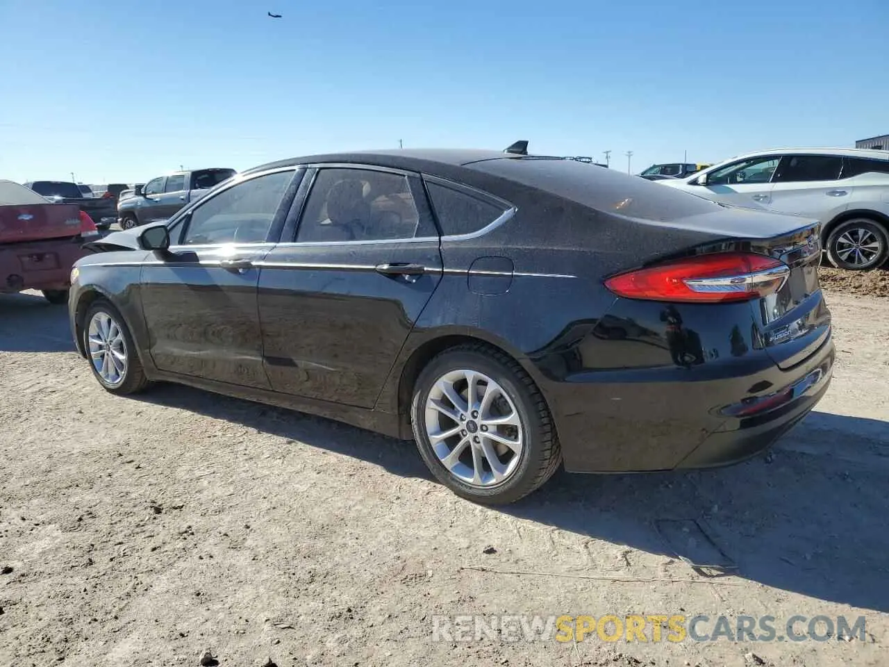 2 Photograph of a damaged car 3FA6P0HD8KR250561 FORD FUSION 2019