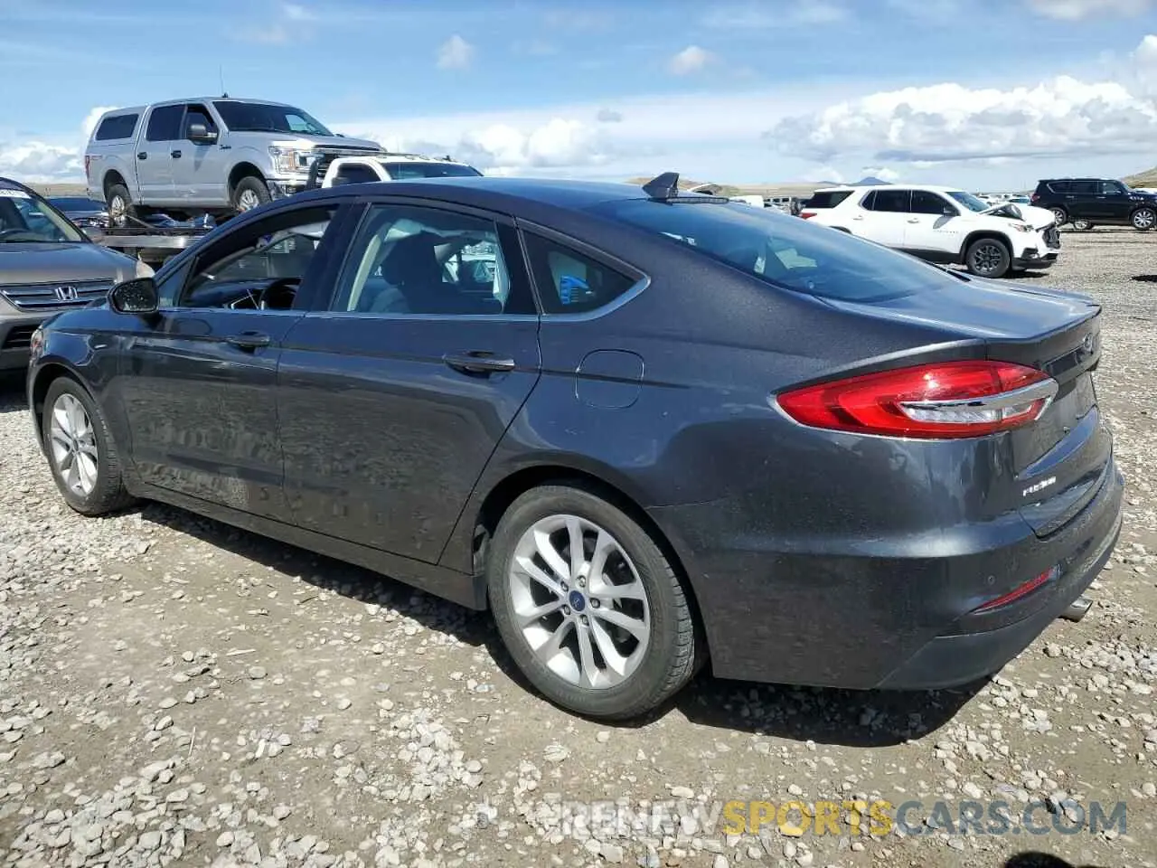 2 Photograph of a damaged car 3FA6P0HD8KR283978 FORD FUSION 2019